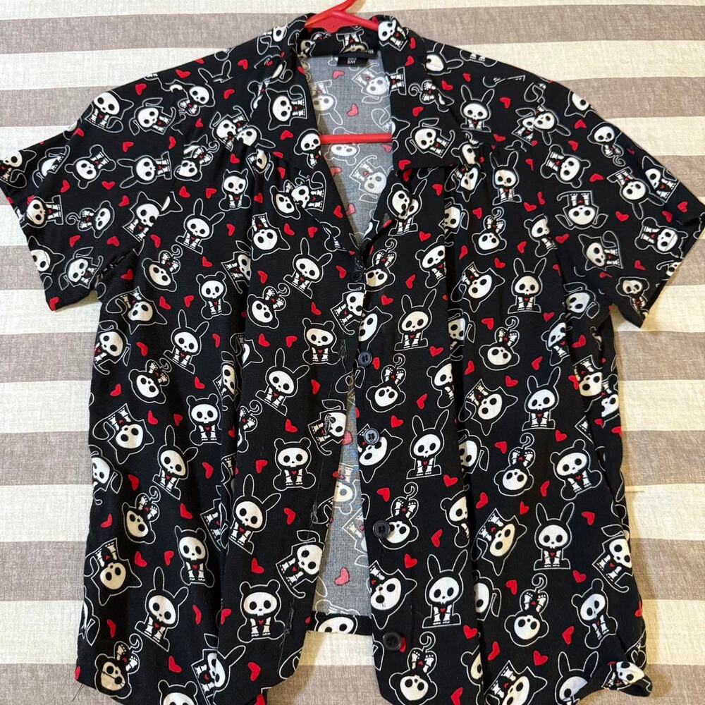 Skelanimals heart button up shirt